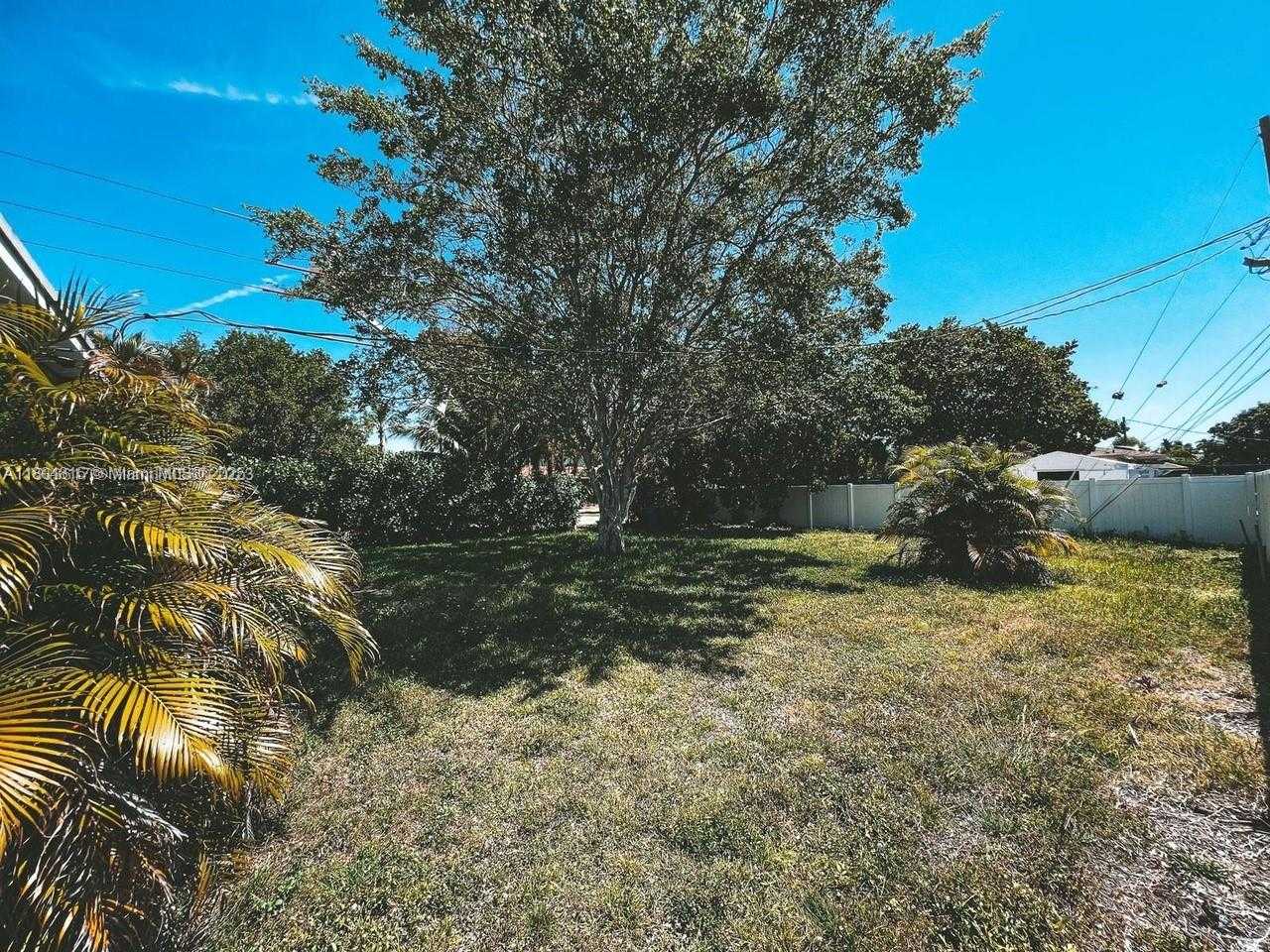 Small Image of 1231 NORTH 16TH CT, Hollywood Number 15