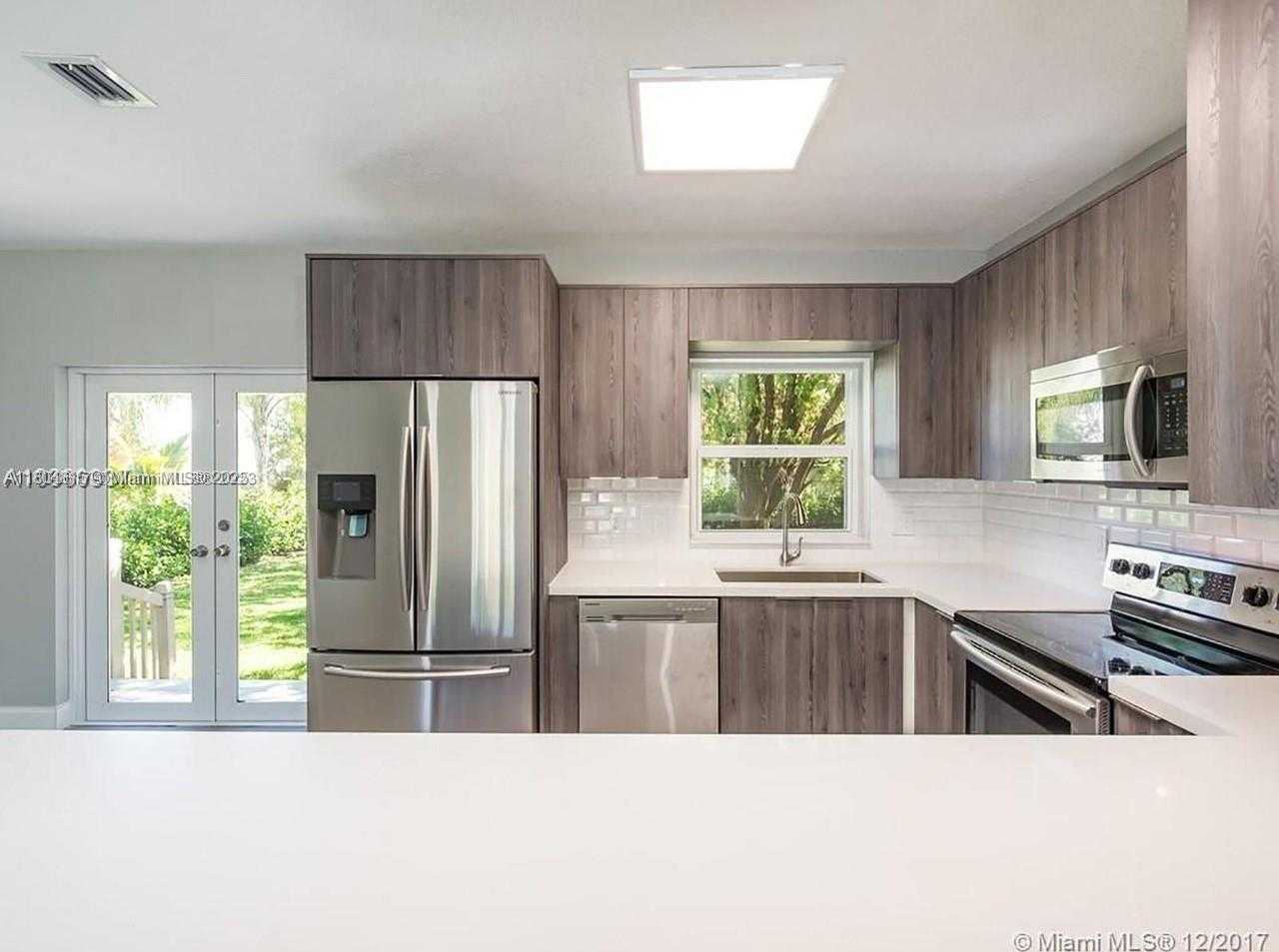 Small Image of 1231 NORTH 16TH CT, Hollywood Number 6