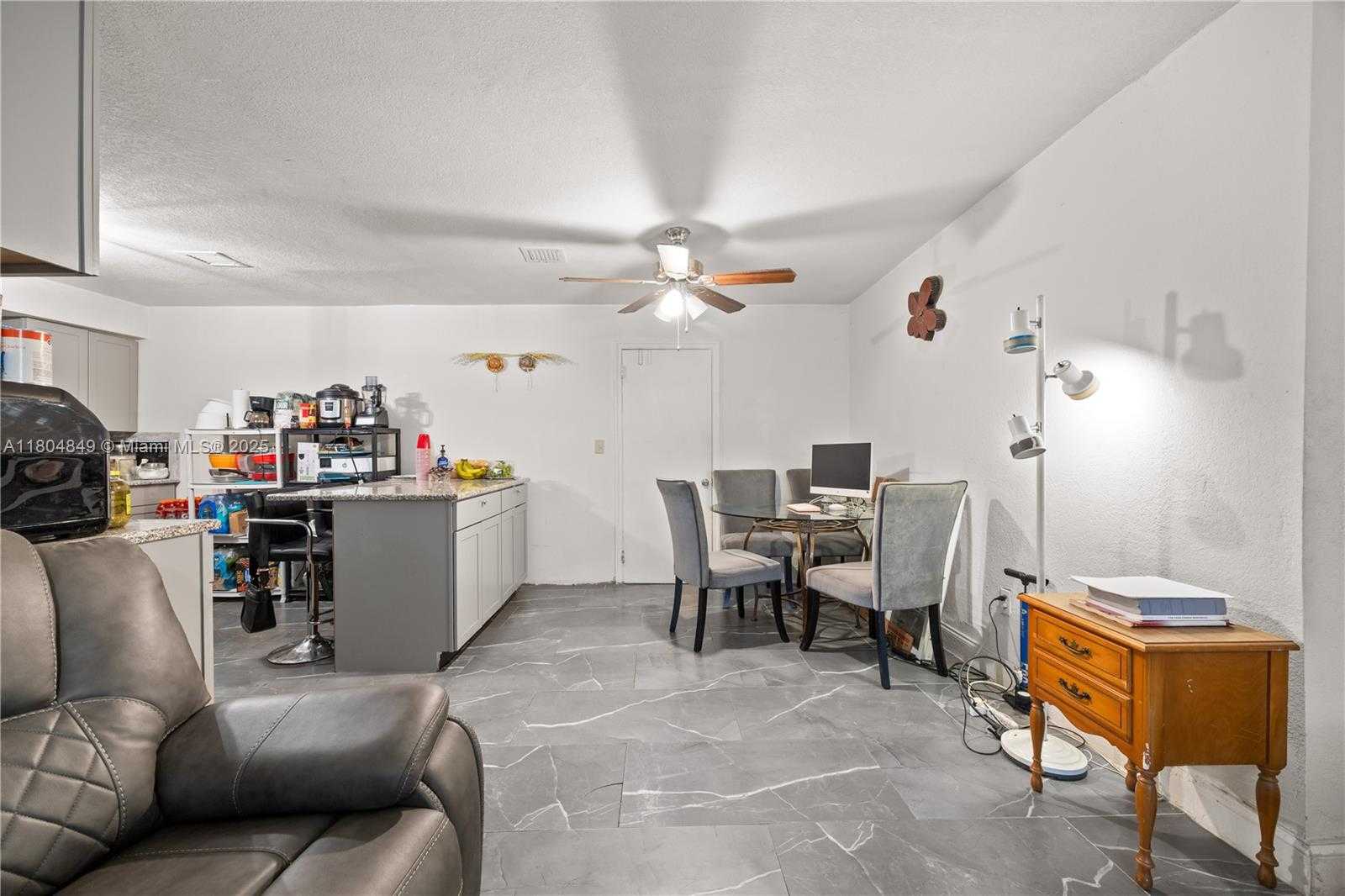 Small Image of 625 NORTH EAST 130TH ST, North Miami Number 31