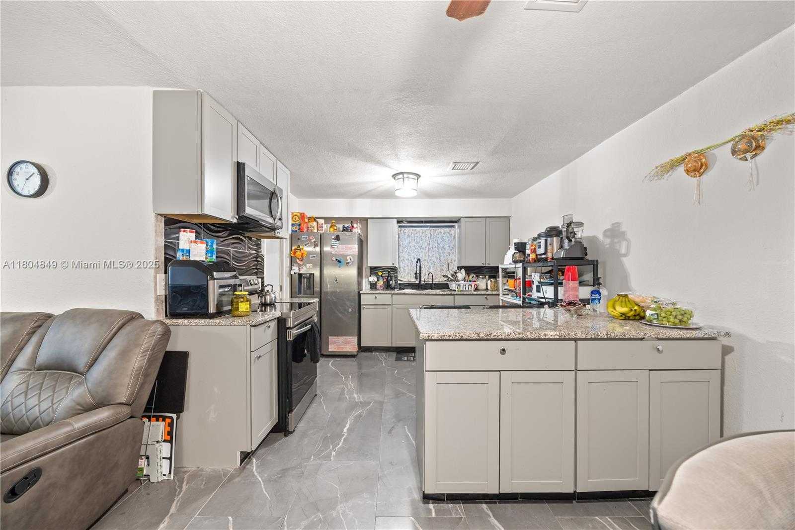 Small Image of 625 NORTH EAST 130TH ST, North Miami Number 34
