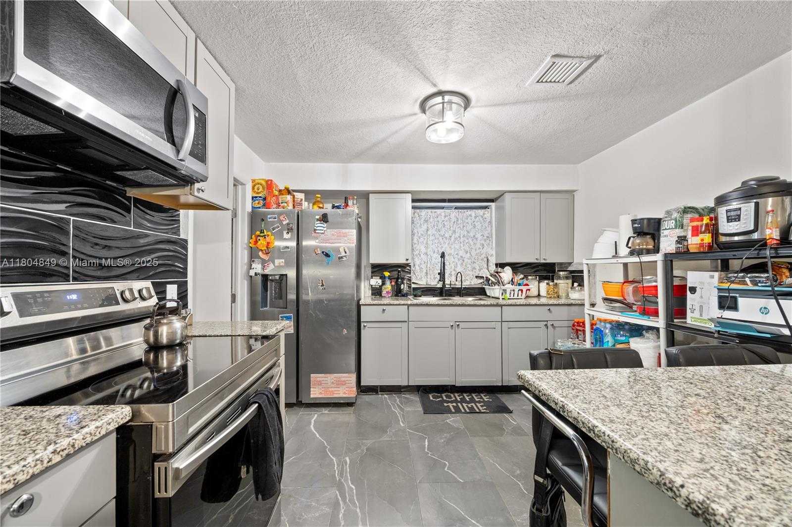 Small Image of 625 NORTH EAST 130TH ST, North Miami Number 35