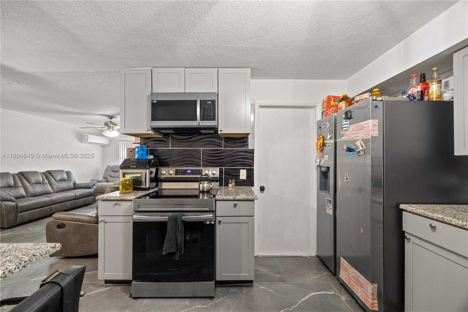 Small Image of 625 NORTH EAST 130TH ST, North Miami Number 36