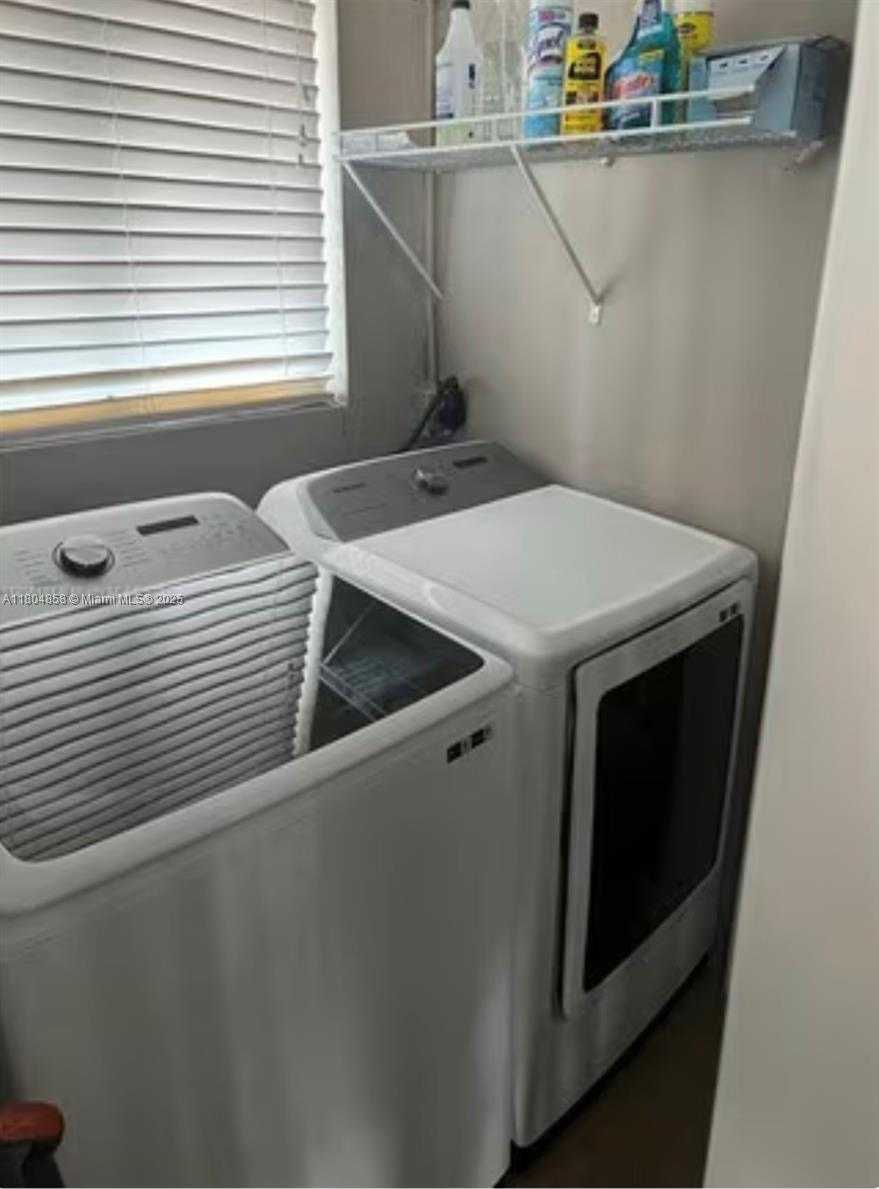 Small Image of 20501 NORTH WEST 18TH AVE, Miami Gardens Number 11