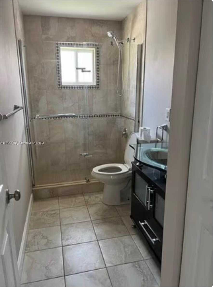 Small Image of 20501 NORTH WEST 18TH AVE, Miami Gardens Number 7