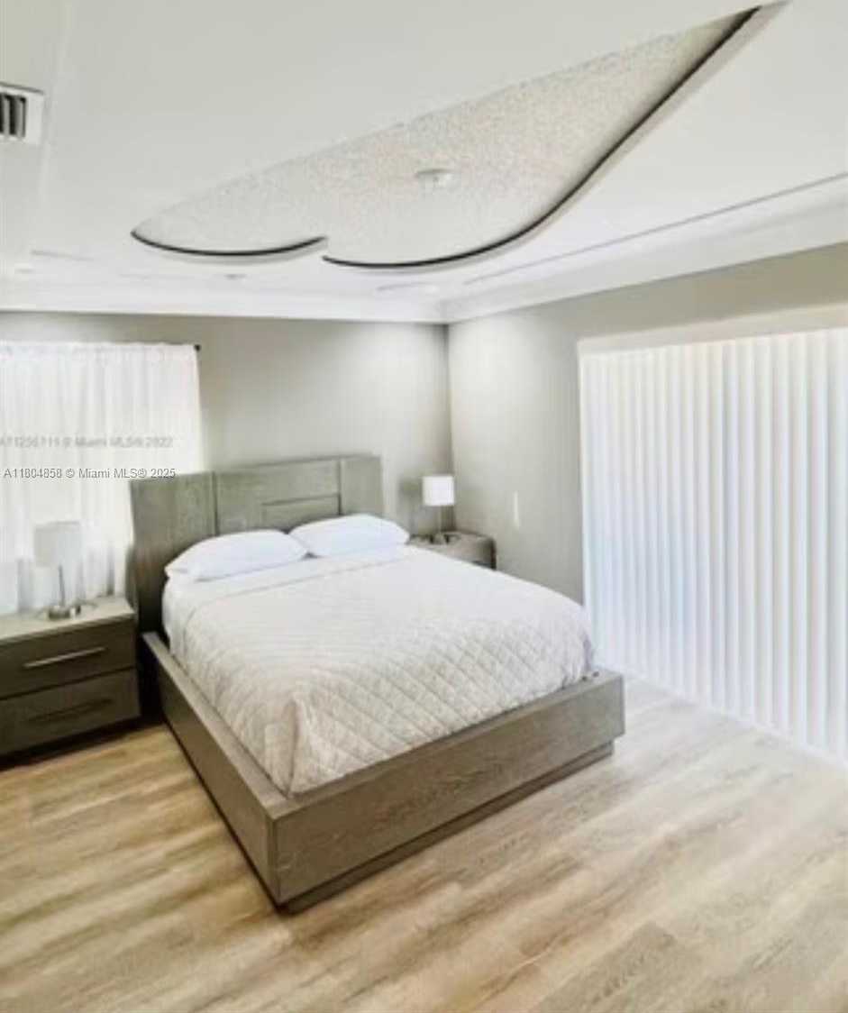 Small Image of 20501 NORTH WEST 18TH AVE, Miami Gardens Number 8