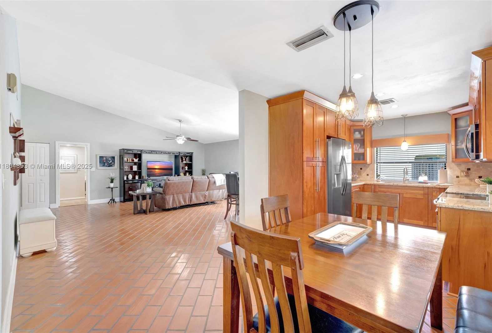 Small Image of 11955 Brim Way, Hollywood, FL 33026, USA Number 13