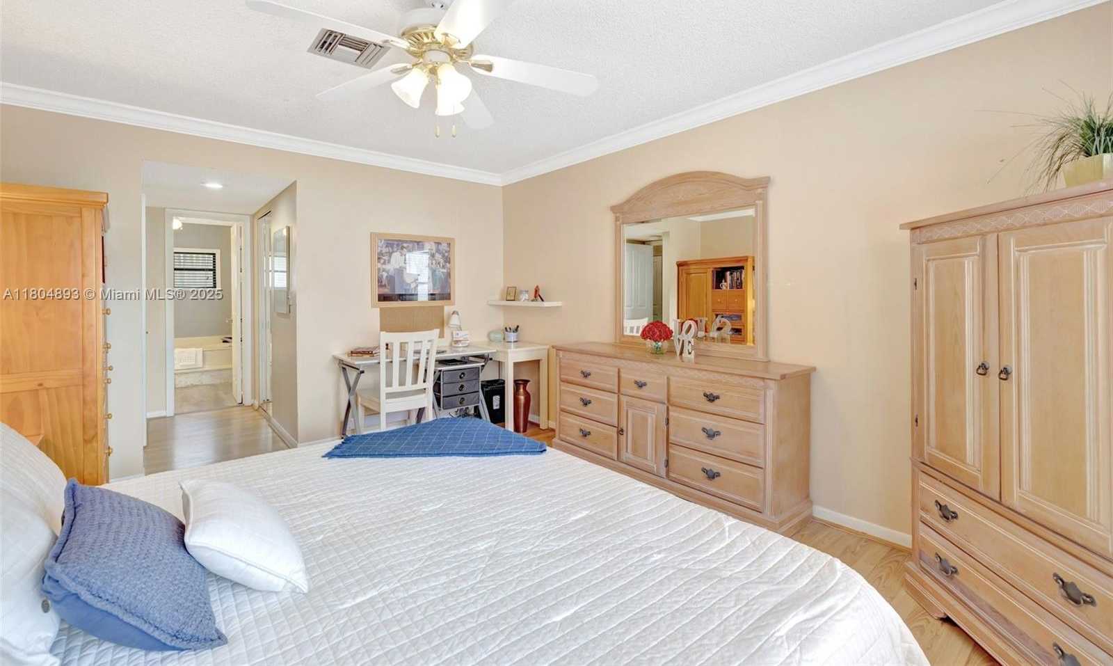 Small Image of 11955 Brim Way, Hollywood, FL 33026, USA Number 26