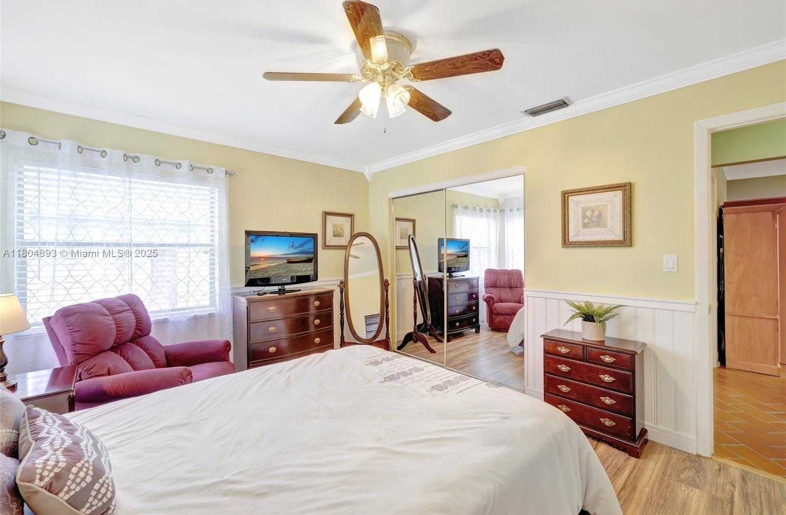 Small Image of 11955 Brim Way, Hollywood, FL 33026, USA Number 35
