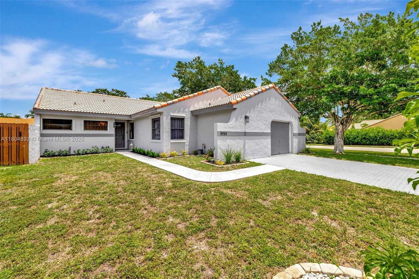 Small Image of 11955 Brim Way, Hollywood, FL 33026, USA Number 48