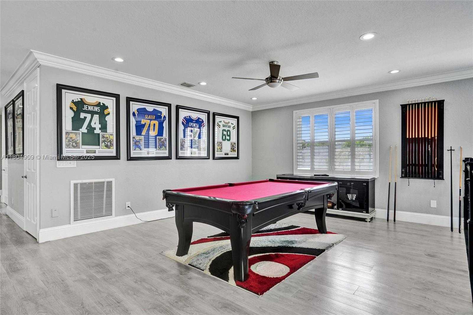 Small Image of 10457 LAUREL RD, Davie Number 42