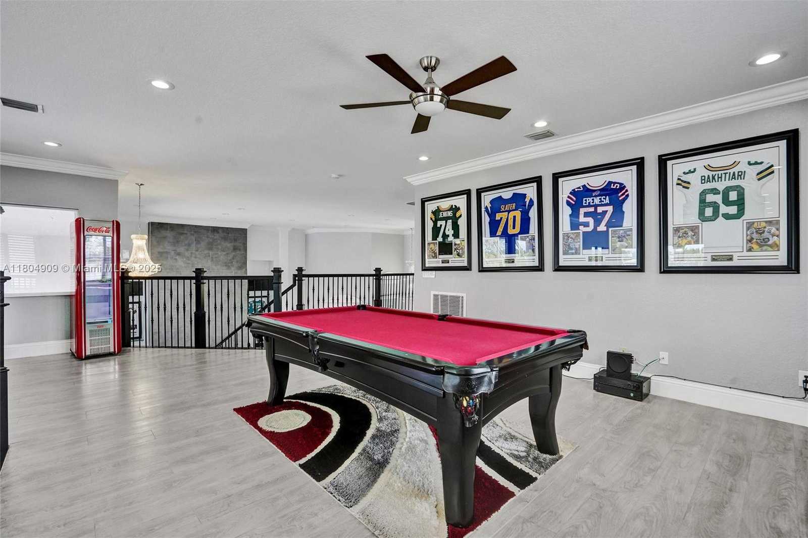 Small Image of 10457 LAUREL RD, Davie Number 43