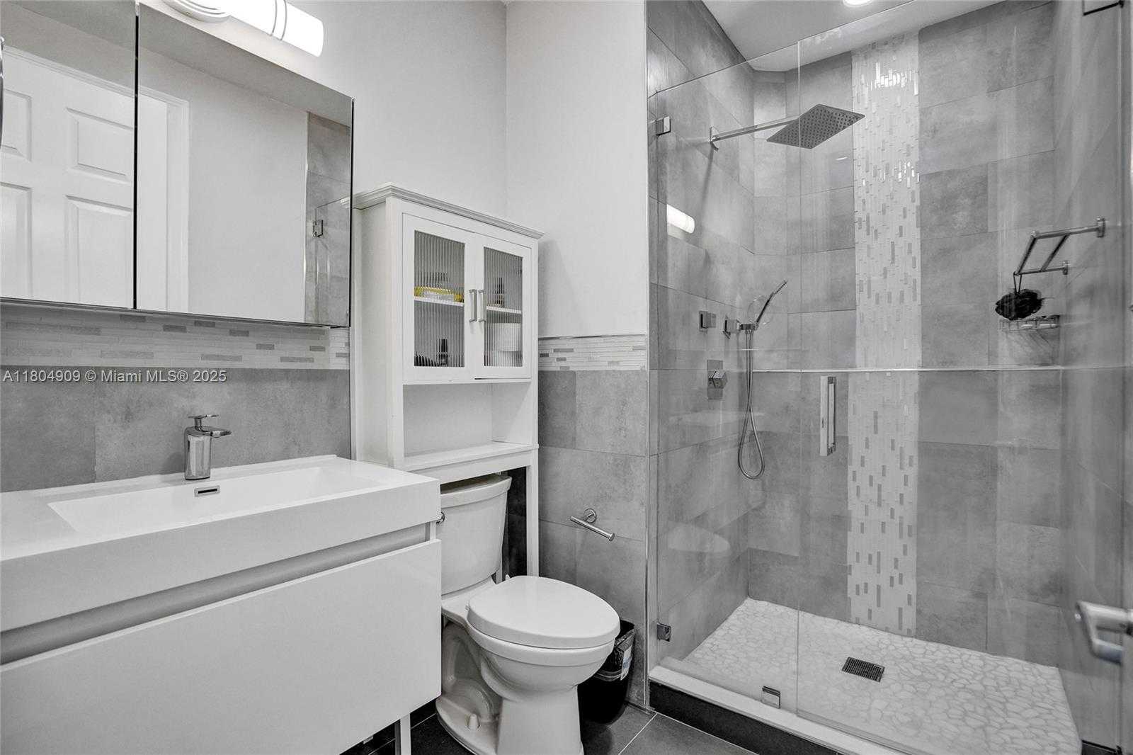 Small Image of 10457 LAUREL RD, Davie Number 46