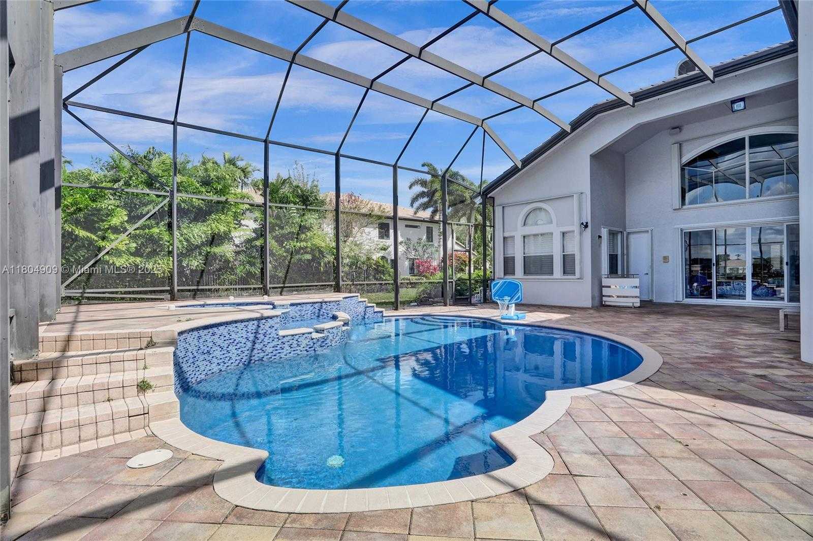 Small Image of 10457 LAUREL RD, Davie Number 73