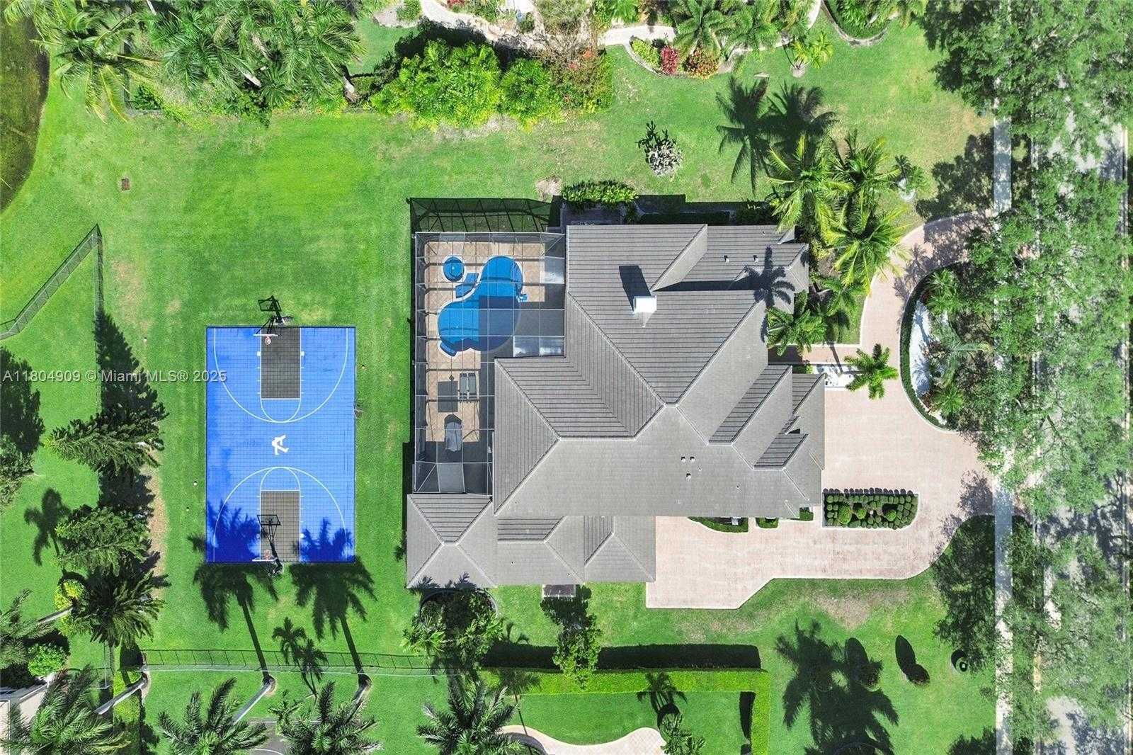Small Image of 10457 LAUREL RD, Davie Number 86
