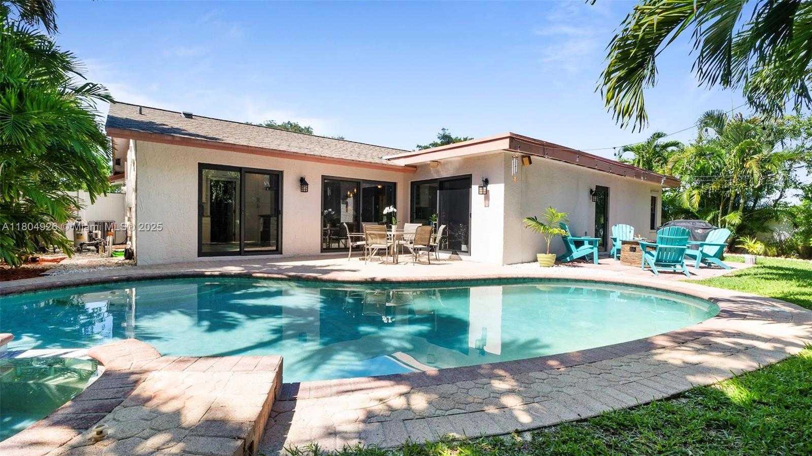 Small Image of 4955 NORTH WEST 10TH ST, Coconut Creek Number 36