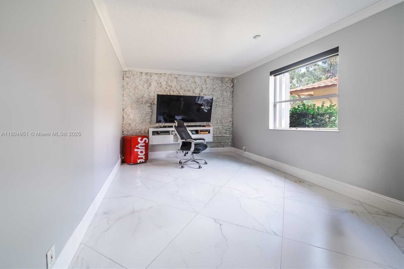 Small Image of 18201 NORTH WEST 16TH ST, Pembroke Pines Number 16