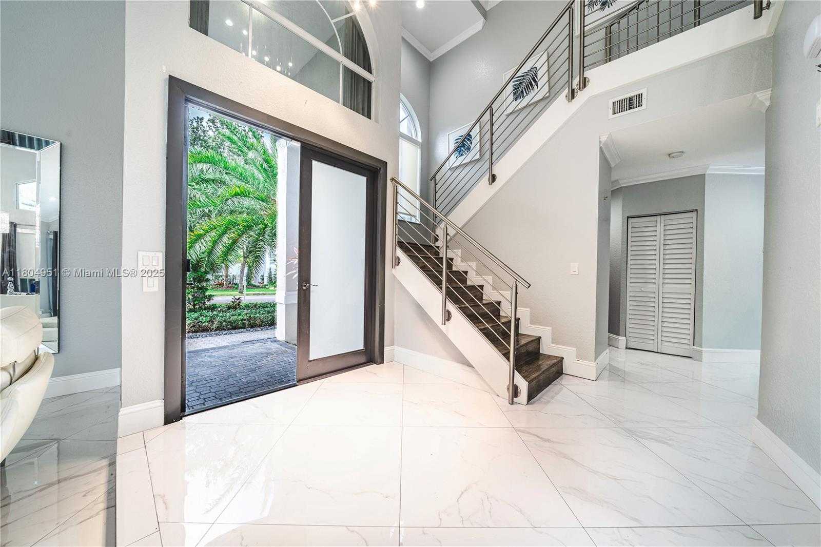 Small Image of 18201 NORTH WEST 16TH ST, Pembroke Pines Number 4