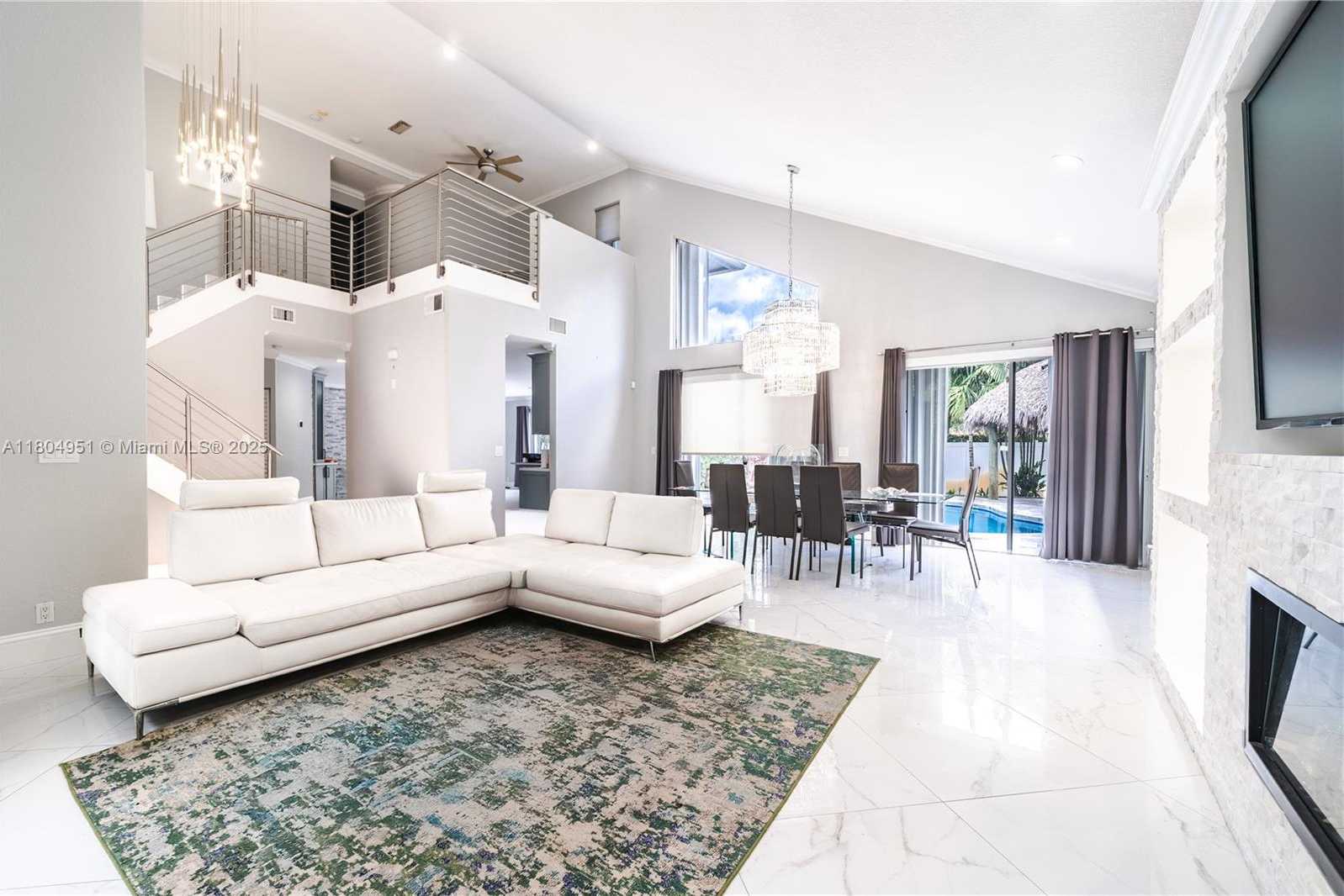 Small Image of 18201 NORTH WEST 16TH ST, Pembroke Pines Number 6