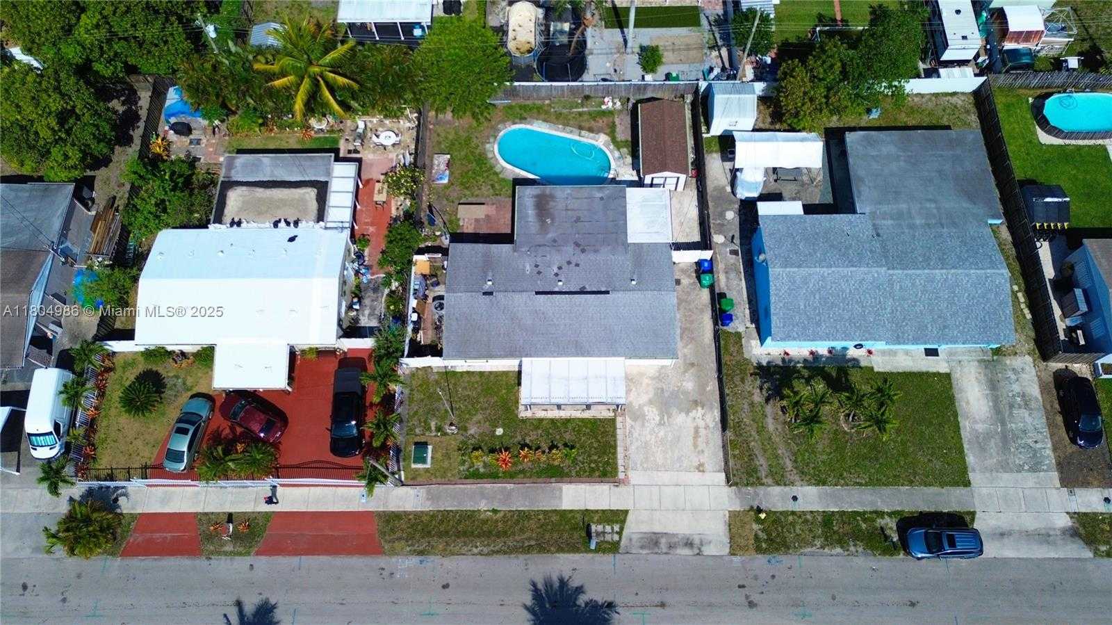 Small Image of 2135 SOUTH WEST 46TH TER, Fort Lauderdale Number 2