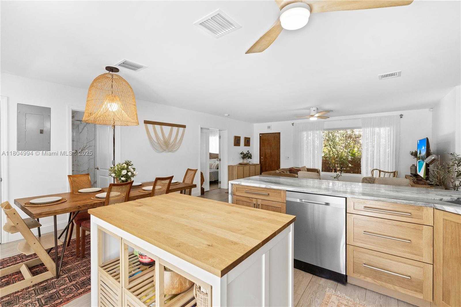 Small Image of 4461 NORTH EAST 15TH AVE, Oakland Park Number 12