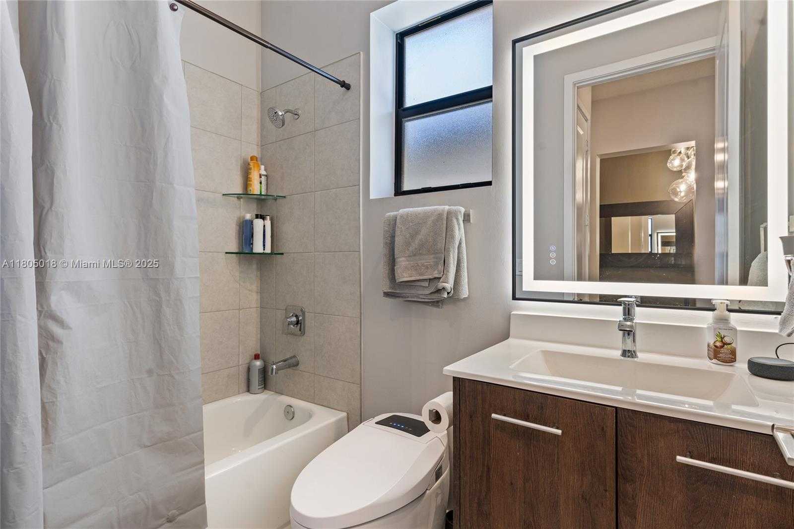 Small Image of 17375 SOUTH WEST 41ST ST, Miramar Number 29