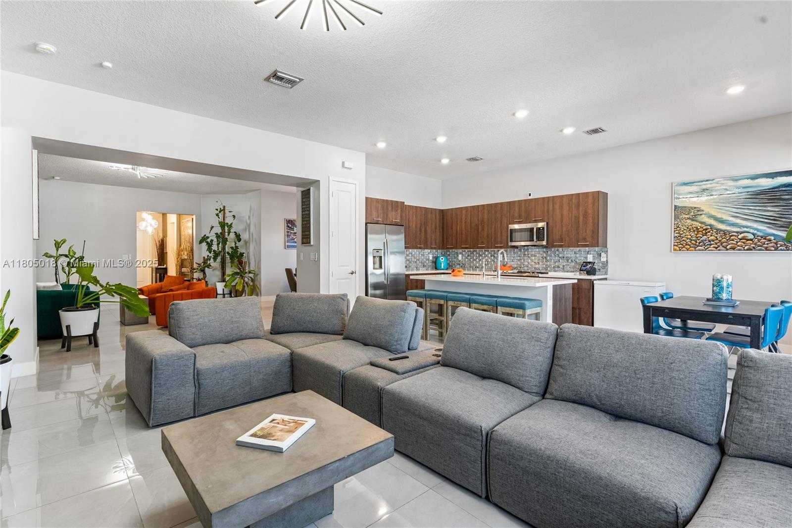 Small Image of 17375 SOUTH WEST 41ST ST, Miramar Number 6