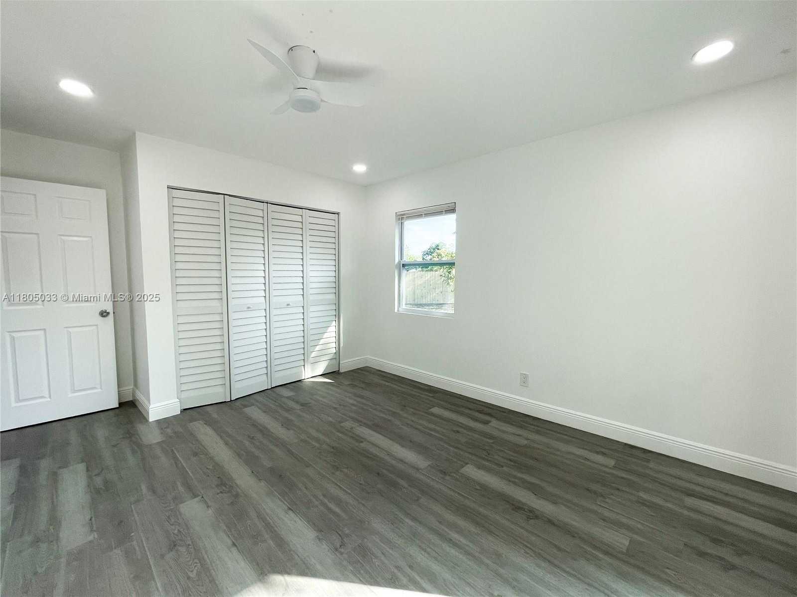 Small Image of 7915 NORTH WEST 73RD AVE, Tamarac Number 14