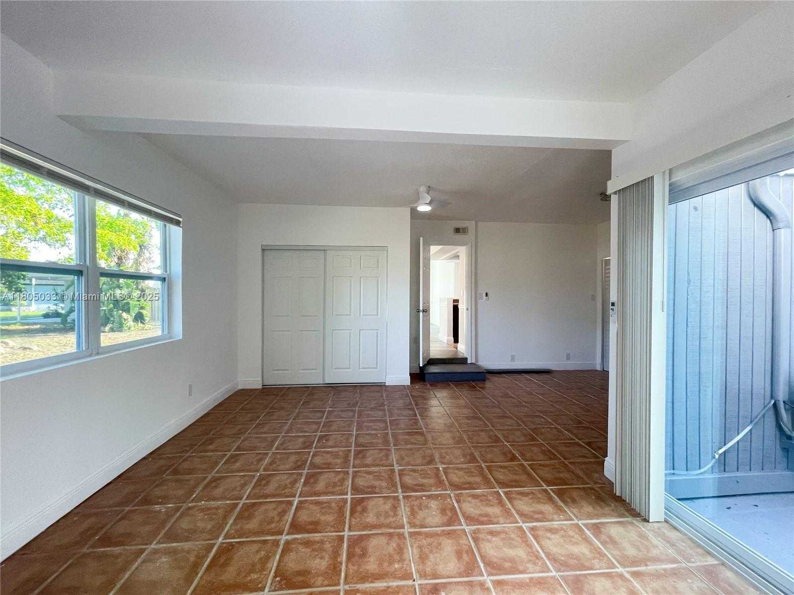 Small Image of 7915 NORTH WEST 73RD AVE, Tamarac Number 24