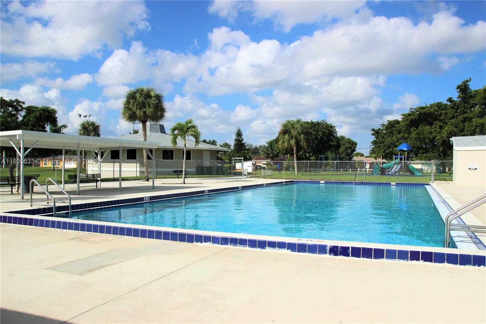 Small Image of 7915 NORTH WEST 73RD AVE, Tamarac Number 38