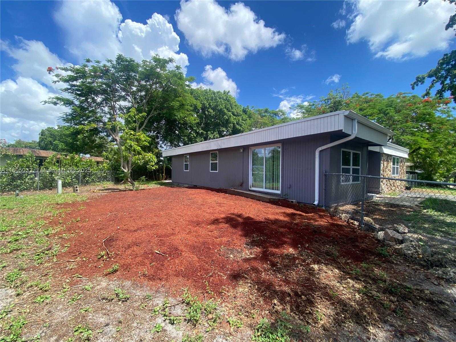 Small Image of 7915 NORTH WEST 73RD AVE, Tamarac Number 42