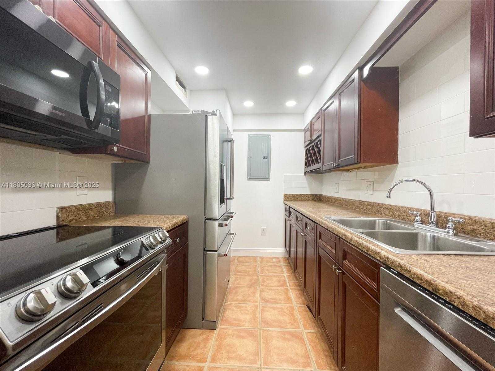 Small Image of 7915 NORTH WEST 73RD AVE, Tamarac Number 7
