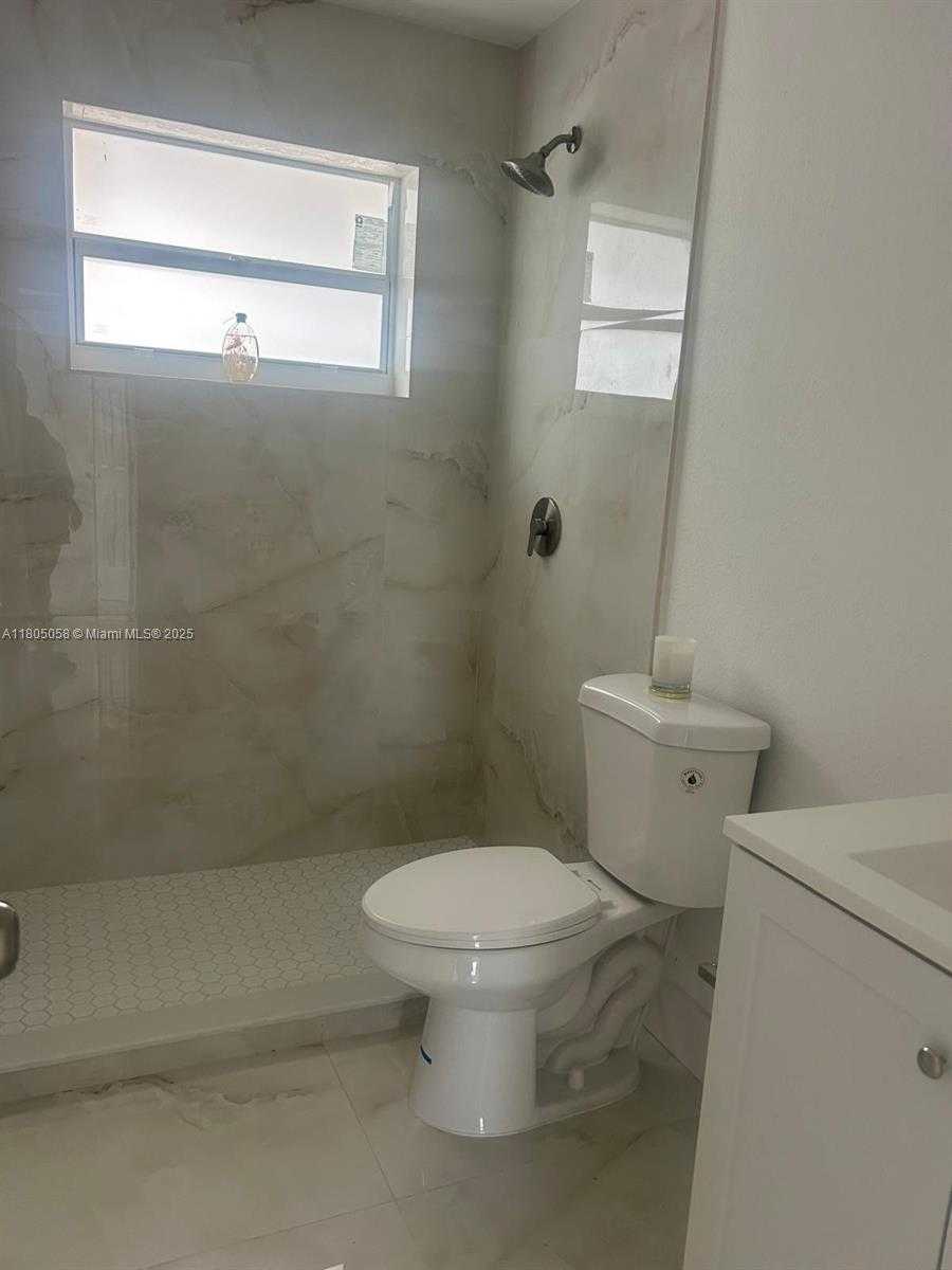 Small Image of 6271 FARRAGUT ST, Hollywood Number 10