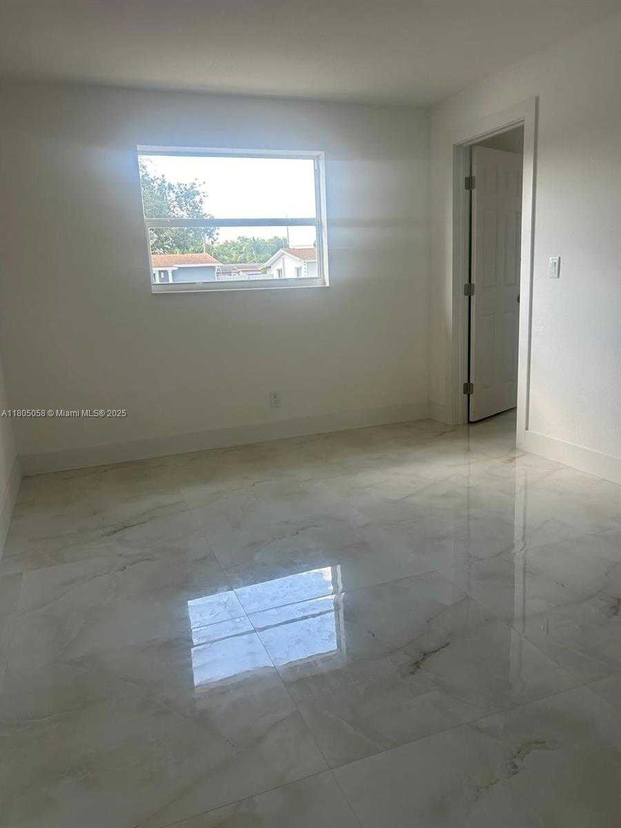 Small Image of 6271 FARRAGUT ST, Hollywood Number 12