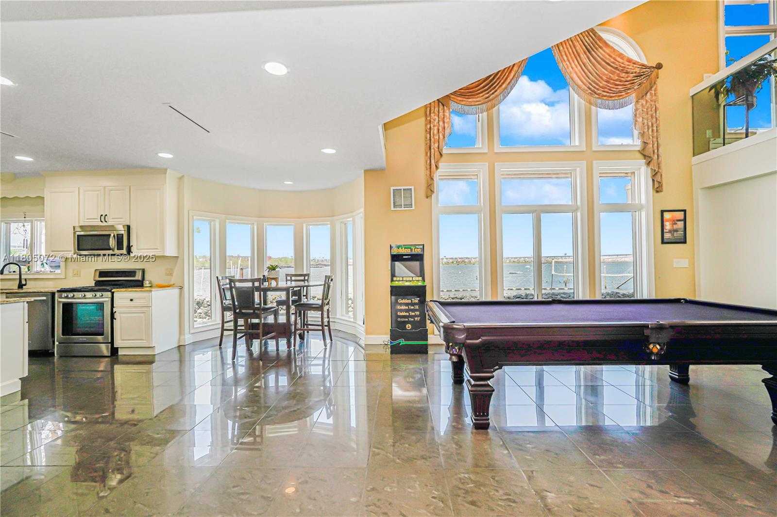 Small Image of 30 AVIVA CT, Out of City Number 16