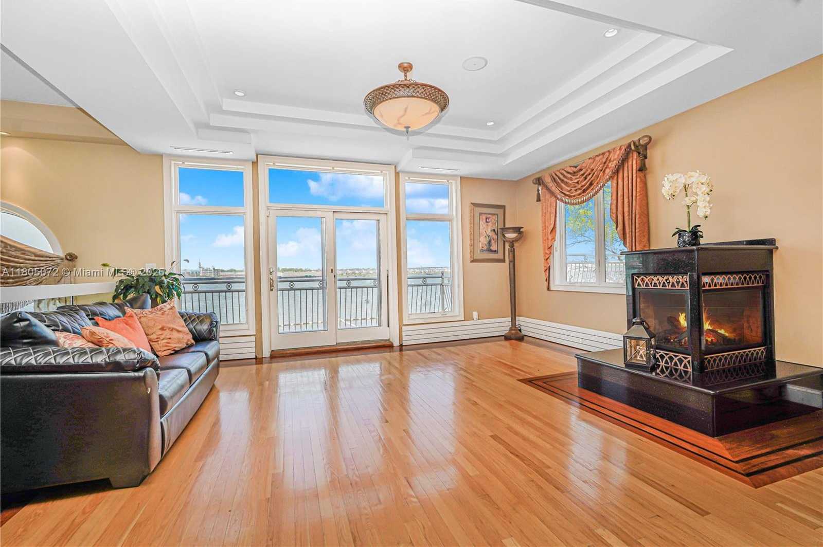 Small Image of 30 AVIVA CT, Out of City Number 19