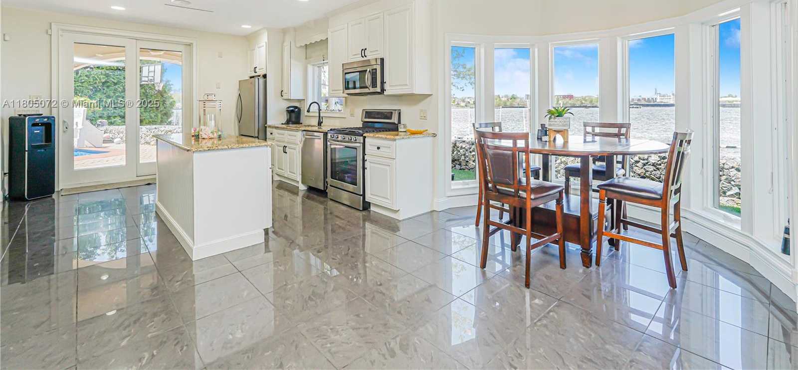 Small Image of 30 AVIVA CT, Out of City Number 20