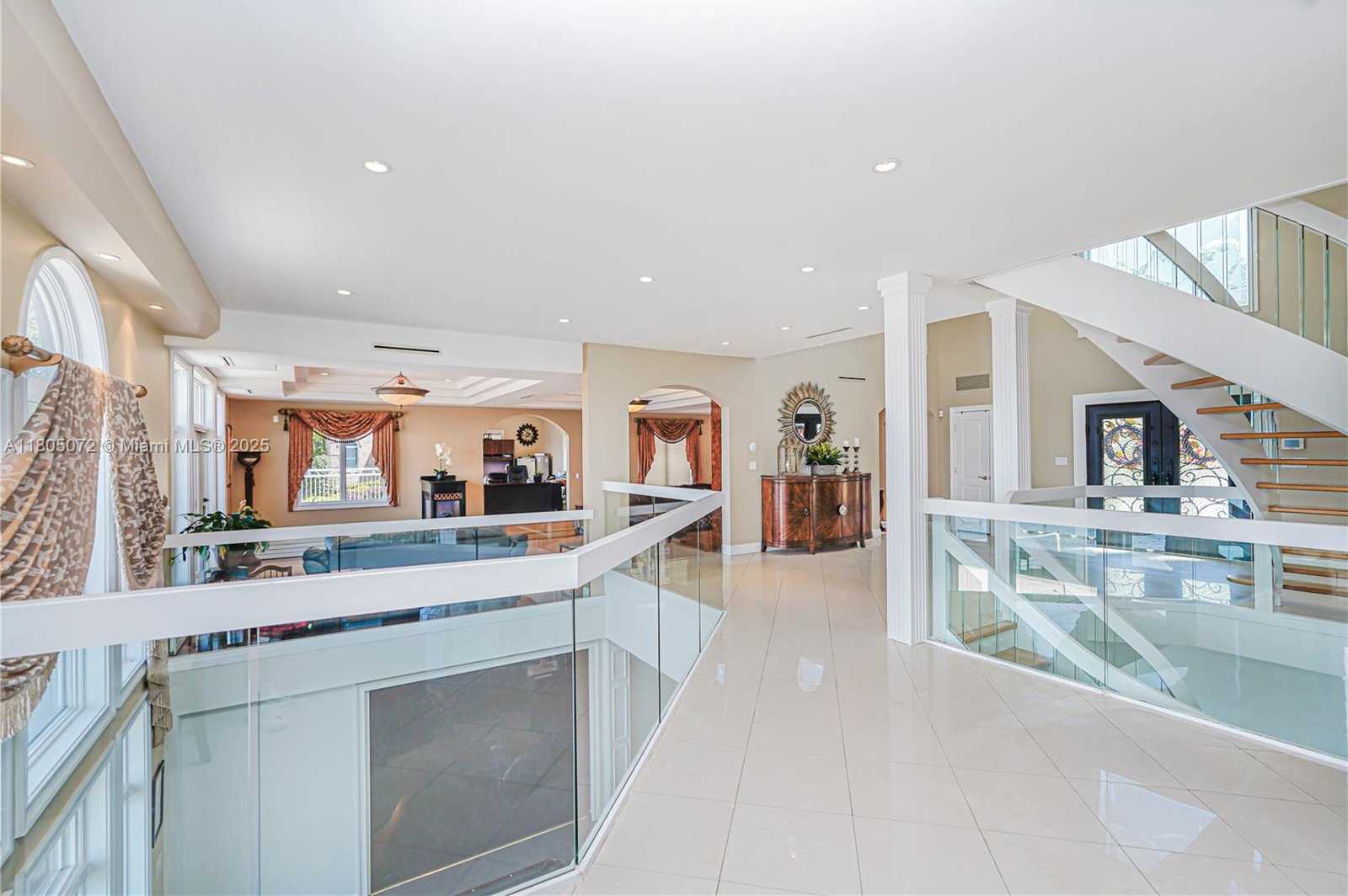 Small Image of 30 AVIVA CT, Out of City Number 25
