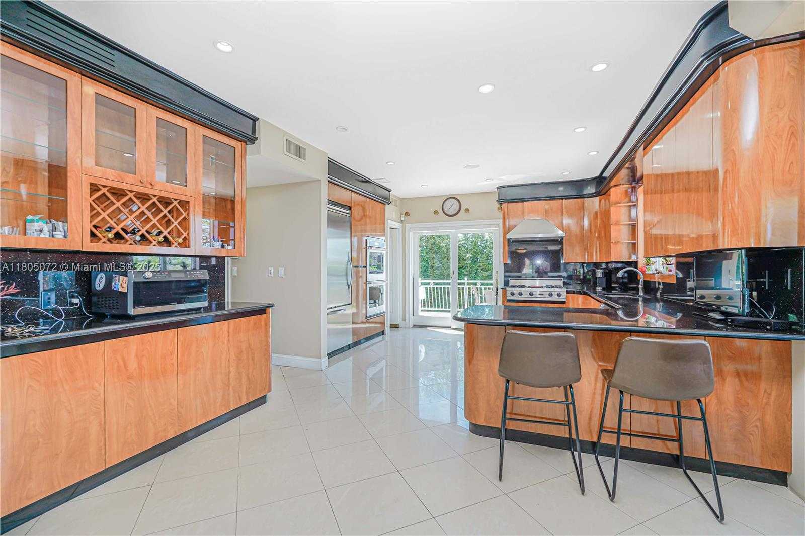 Small Image of 30 AVIVA CT, Out of City Number 27