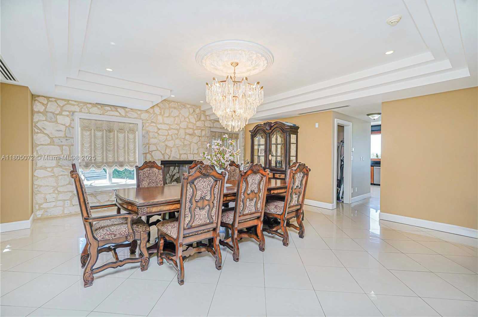 Small Image of 30 AVIVA CT, Out of City Number 34