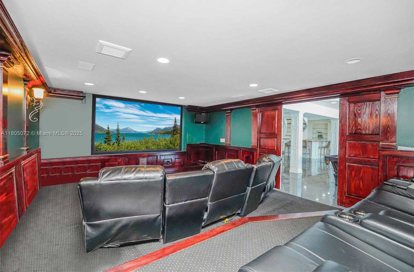 Small Image of 30 AVIVA CT, Out of City Number 37