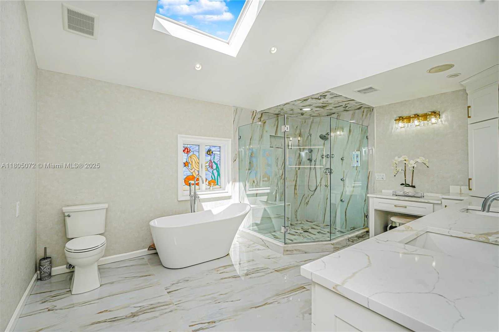 Small Image of 30 AVIVA CT, Out of City Number 43