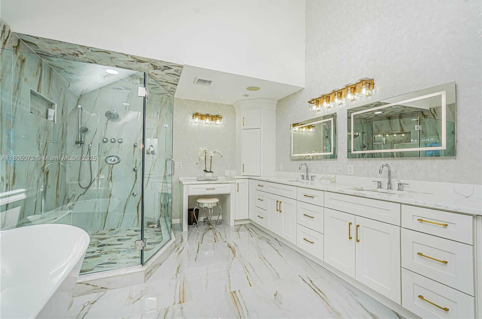 Small Image of 30 AVIVA CT, Out of City Number 44