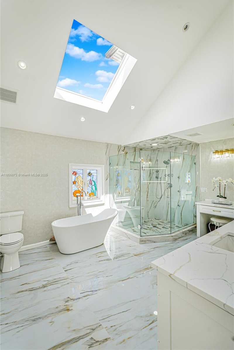Small Image of 30 AVIVA CT, Out of City Number 45