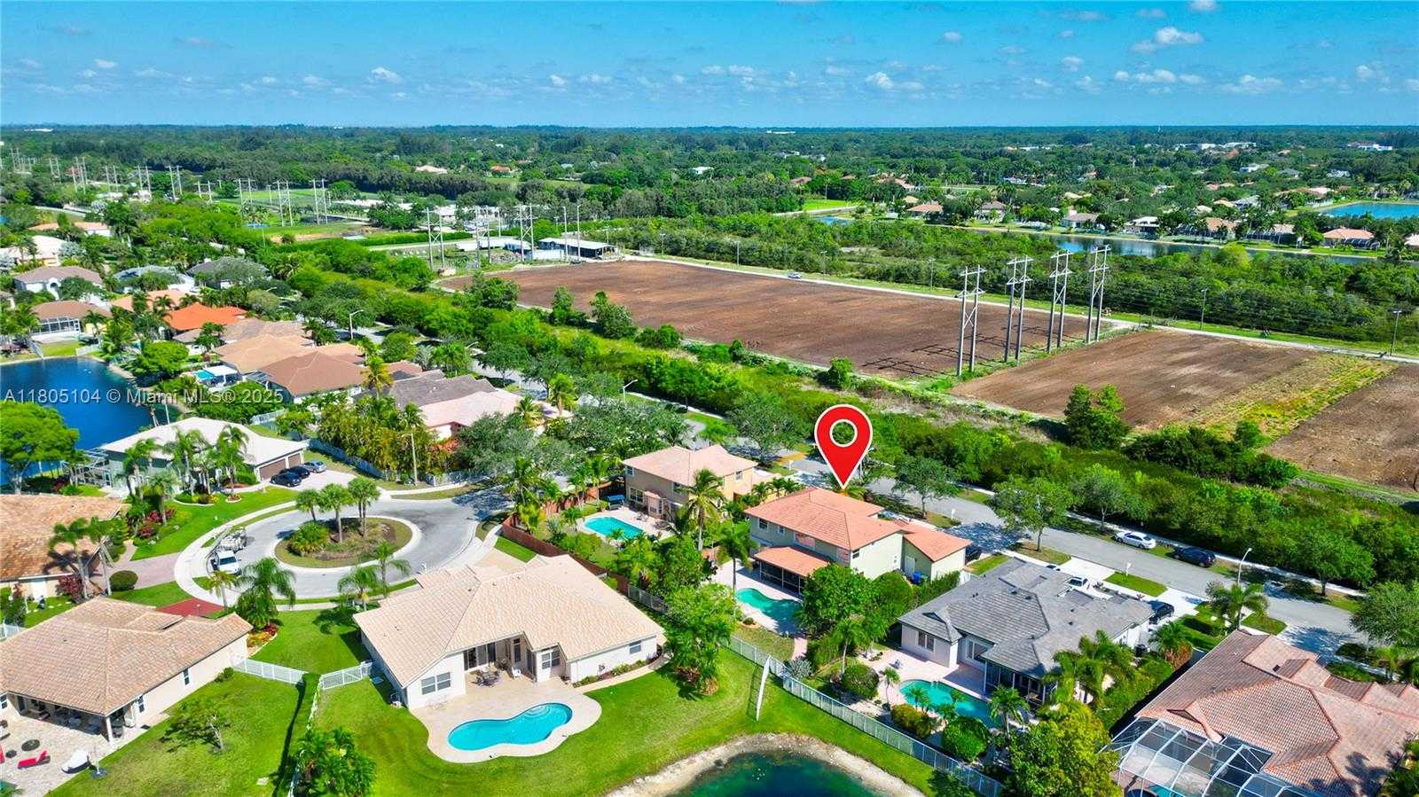 Small Image of 16372 SEGOVIA CIR N, Pembroke Pines Number 14