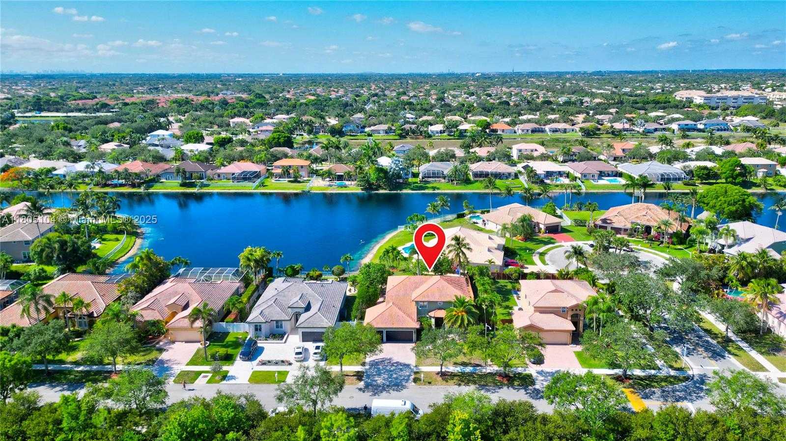 Small Image of 16372 SEGOVIA CIR N, Pembroke Pines Number 25