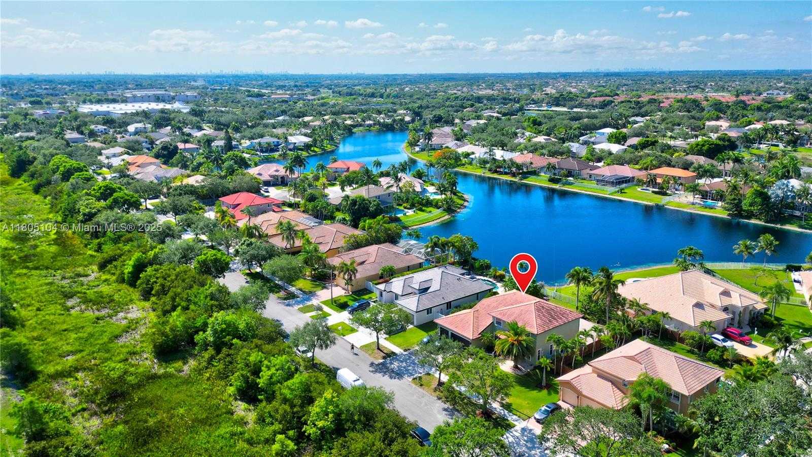 Small Image of 16372 SEGOVIA CIR N, Pembroke Pines Number 26
