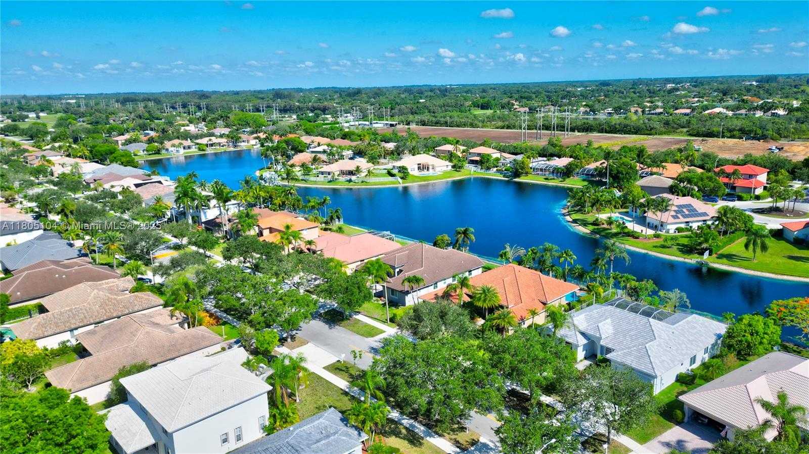 Small Image of 16372 SEGOVIA CIR N, Pembroke Pines Number 4