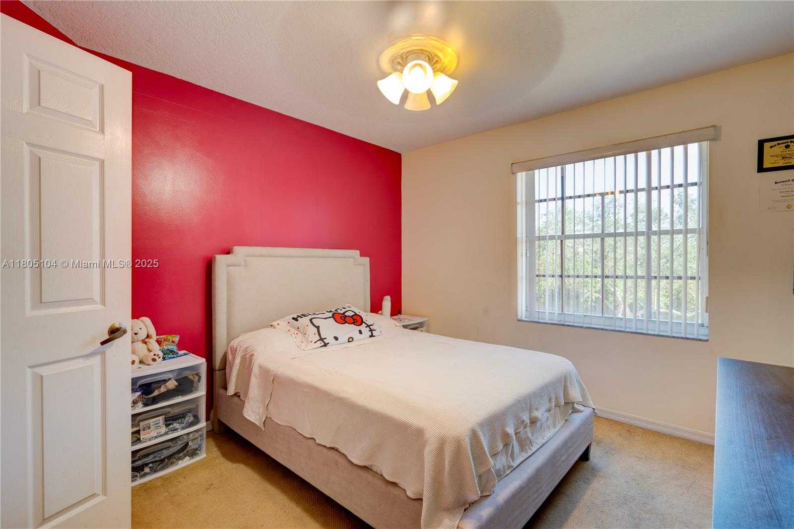 Small Image of 16372 SEGOVIA CIR N, Pembroke Pines Number 47