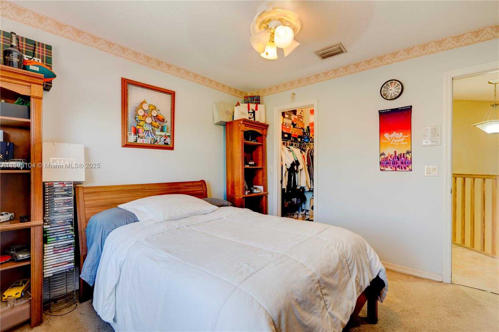 Small Image of 16372 SEGOVIA CIR N, Pembroke Pines Number 50