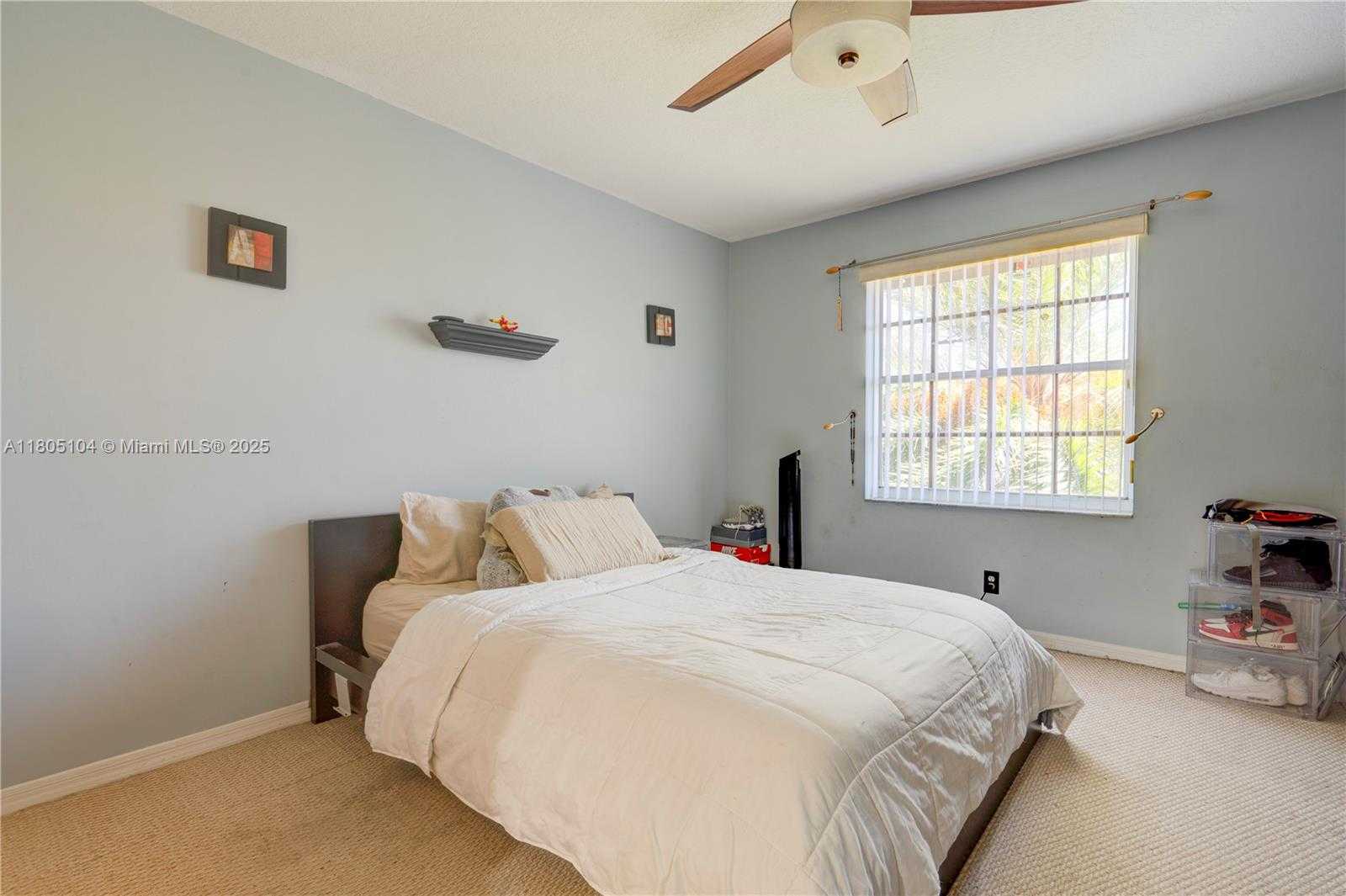 Small Image of 16372 SEGOVIA CIR N, Pembroke Pines Number 56